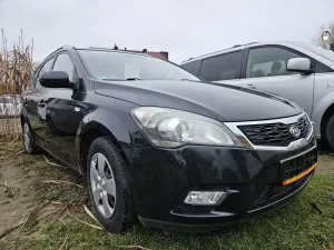 Kia Ceed II (2012-) 1.4 CVVT Dream-Team Edition 2012