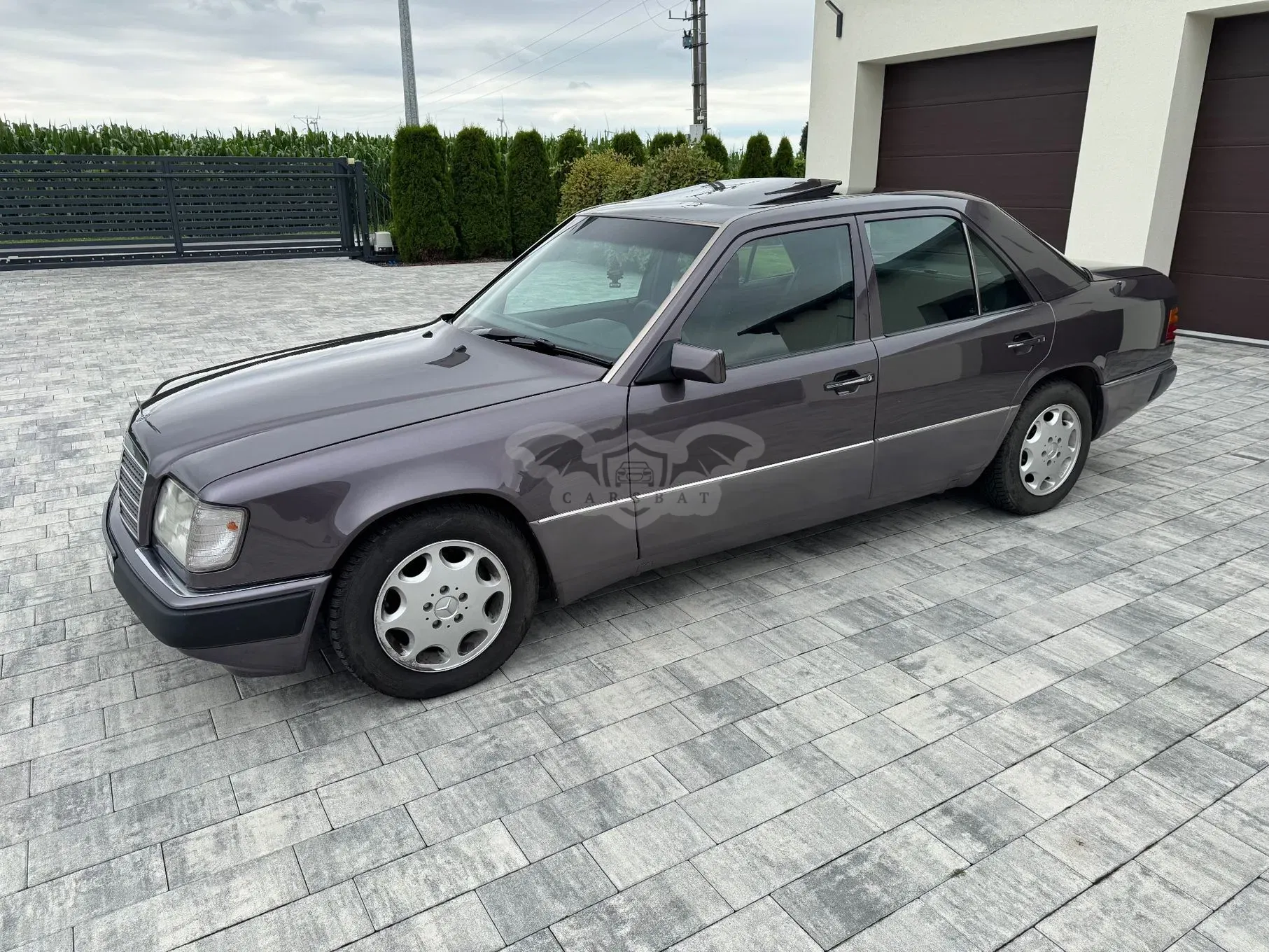 Mercedes-Benz E 1992