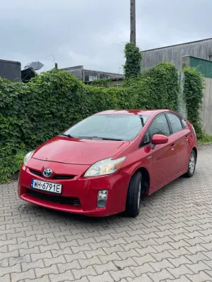 Toyota Prius III (2009-2015) (Hybrid) 2010