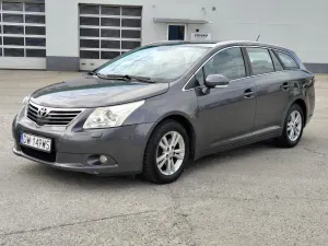 Toyota Avensis III (2009-) 2.0 D-4D Sol 2009