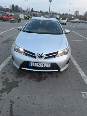 Toyota Auris II (2012-) 1.6 Dynamic 2013