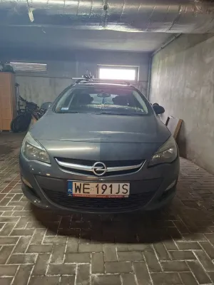 Opel Astra J (2009-2019) 1.4 T Sport 2014