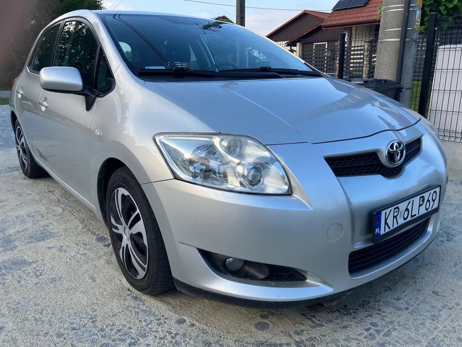 Toyota Auris I (2006-2012) 2.0 D-4D Sol 2009