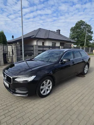 Volvo V90 D4 Momentum 2018