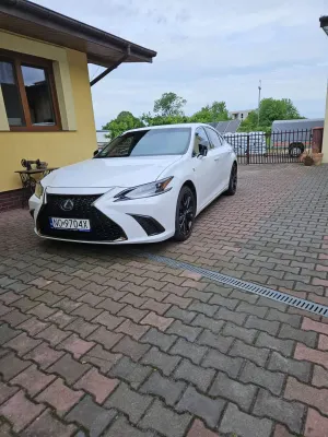 Lexus ES 300h F Sport Edition 2021
