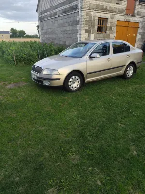 Skoda Octavia II (2004-2013) 1.6 Ambiente 2005