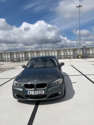 BMW 3 Series E90/E91/E92/E93 (2005-2012) 318i 2009