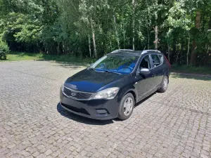 Kia Ceed I (2006-2012) 1.6 Crdi Comfort 2011