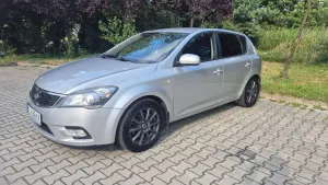 Kia Ceed II (2012-) 1.6 Crdi Comfort + 2010