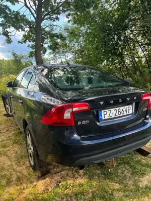 Volvo S60 II (2010-) D3 Summum 2010