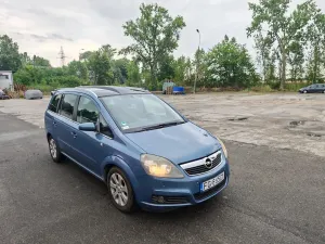 Opel Zafira B (2005-2014) 1.9 CDTI Cosmo 2007