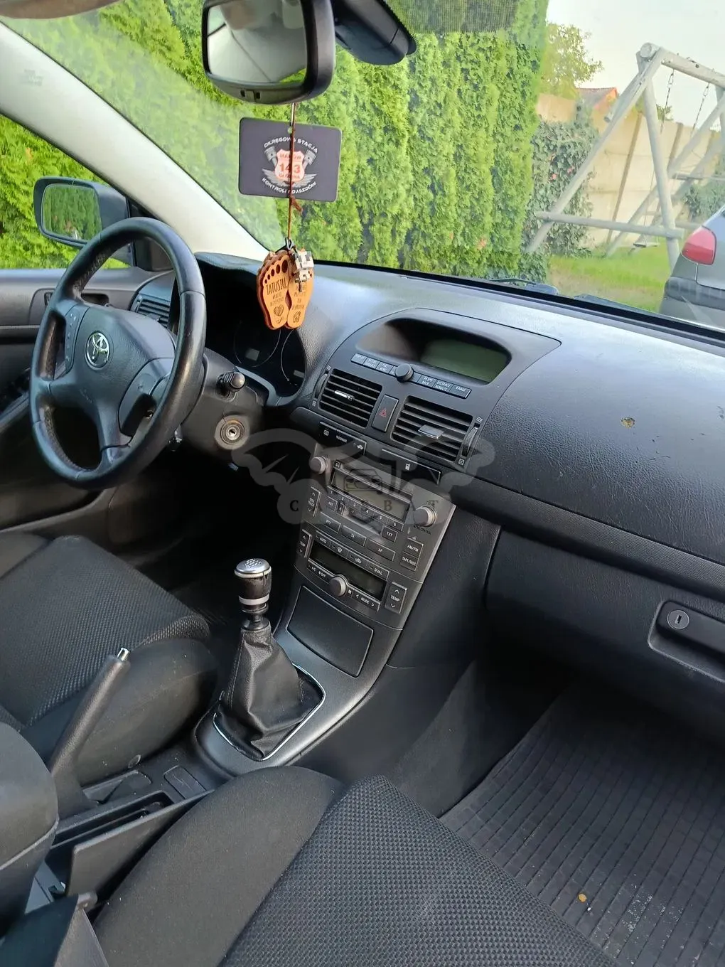 Toyota Avensis II (2003-2009) 2.2 D-4D Sol 2005