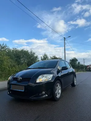 Toyota Auris I (2006-2012) 2.0 D-4D Sol 2007