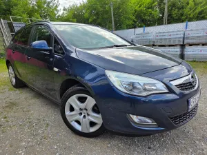 Opel Astra J (2009-2019) 1.4 Selection 2011