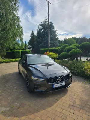 Volvo S60 III (2018-) B5 B AWD Plus Dark 2023