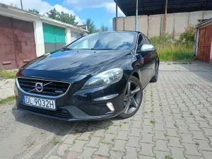 Volvo V40 II (2012-) D2 R-Design 2013