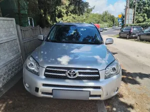 Toyota Rav4 III (2006-2012) 2.2 D-4D Sol 180 2007