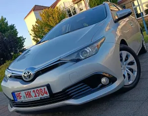 Toyota Auris II (2012-) 1.6 D-4D Executive 2017