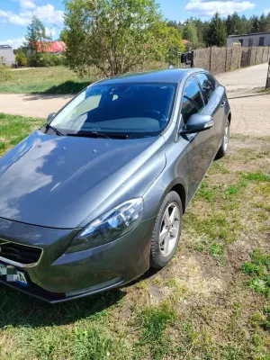 Volvo V40 II (2012-) D2 Kinetic 2013