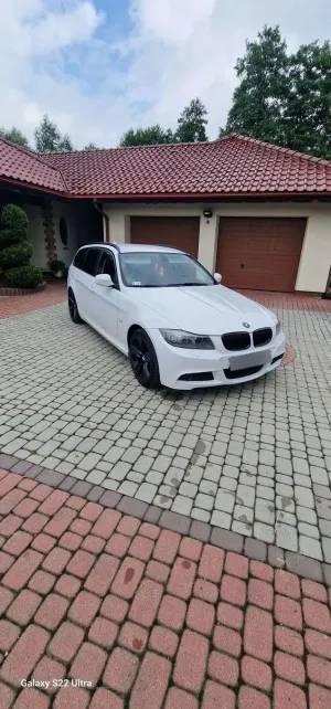 BMW 3 Series E90/E91/E92/E93 (2005-2012) 320d 2010