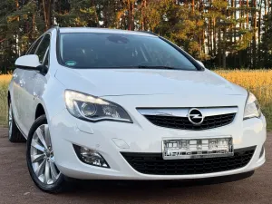 Opel Astra J (2009-2019) 1.4 T Edition 150 2012