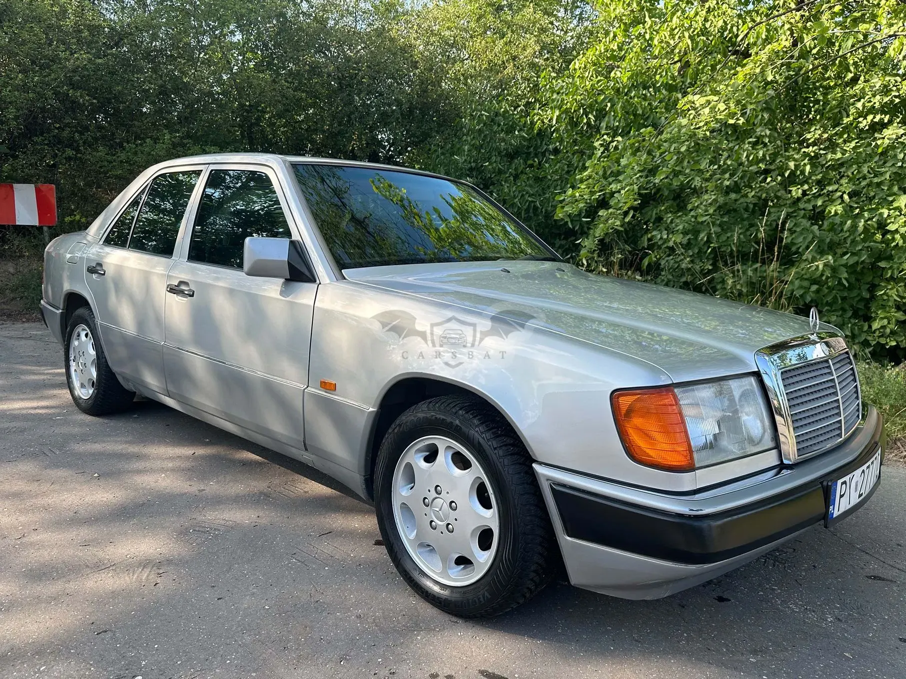 Mercedes-Benz E 1992