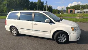 Chrysler Town & Country V (2007-2016) 2013