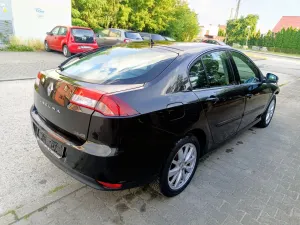 Renault Laguna III (2007-) 2.0 16V Dynamique 2012