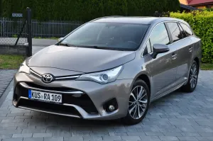 Toyota Avensis III (2009-) Touring Sports 1.8 Edition S+ 2015