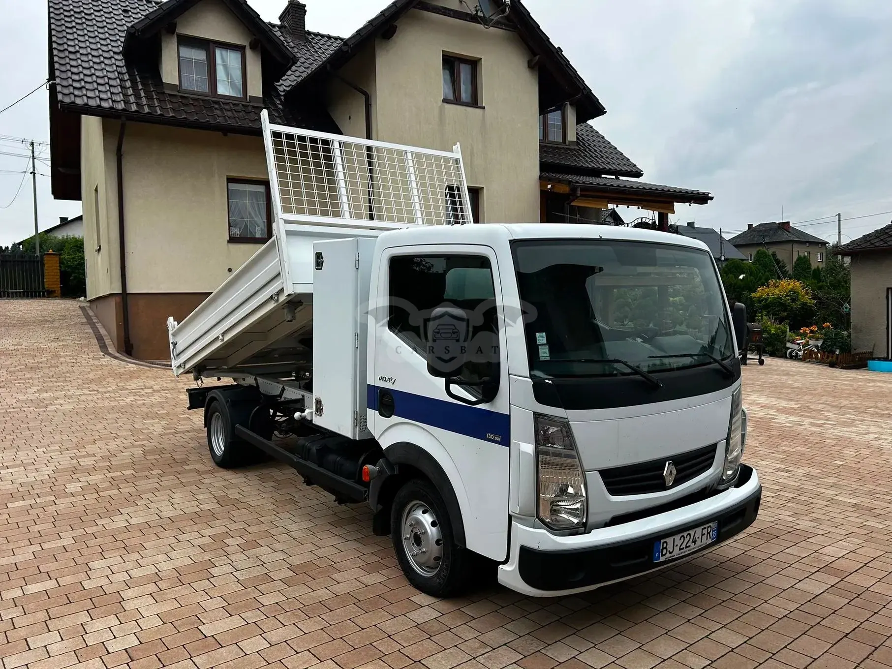 Renault Maxity 2008