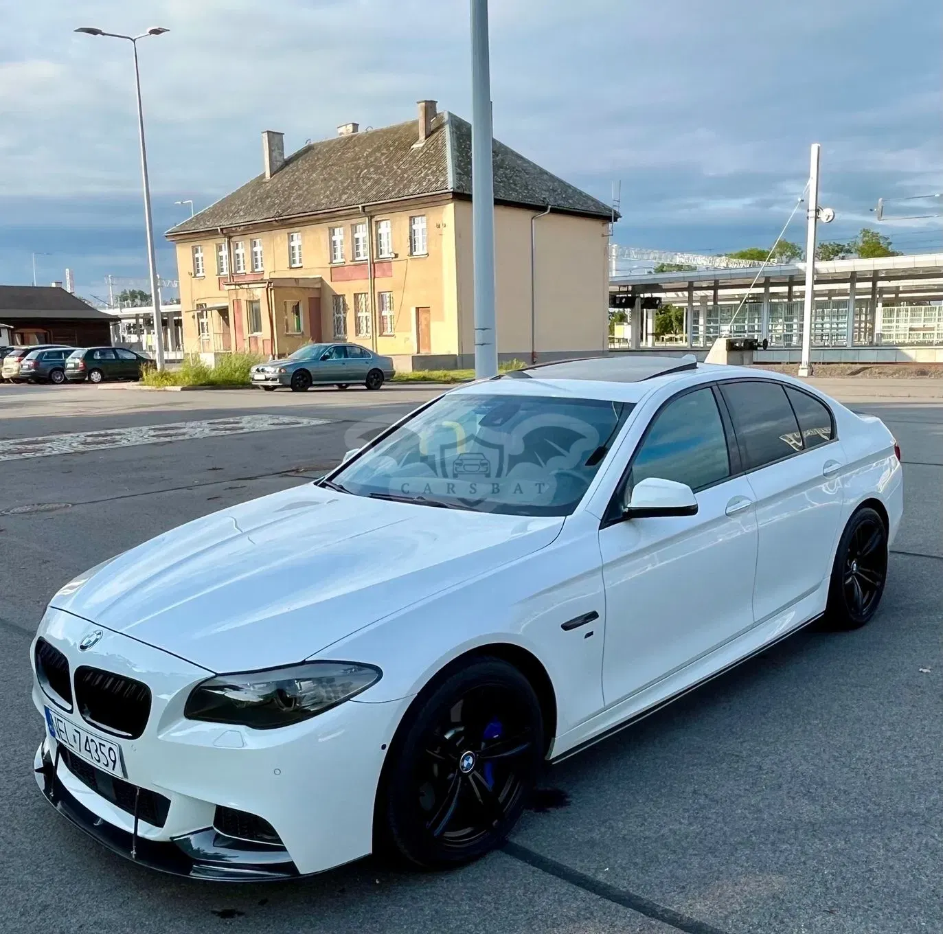 BMW 5 Series F10/F11 (2009-2017) 550i xDrive Sport-Aut 2011