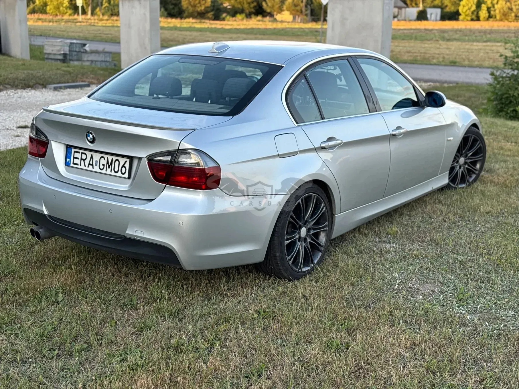 BMW 3 Series E90/E91/E92/E93 (2005-2012) 325xi 2005