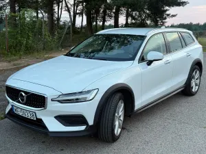 Volvo V60 B4 D AWD 2022