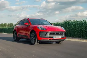 Porsche Macan II (2024-) T 2024