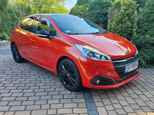 Peugeot 208 I (2012-2019) 1.2 PureTech Allure S&S 2015