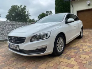 Volvo V60 I (2011-2018) D4 AWD Kinetic 2013