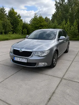 Skoda Superb II (2008-2018) 2.0 TDI Comfort DSG 2009