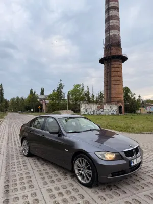 BMW 3 Series E90/E91/E92/E93 (2005-2012) 320d 2005