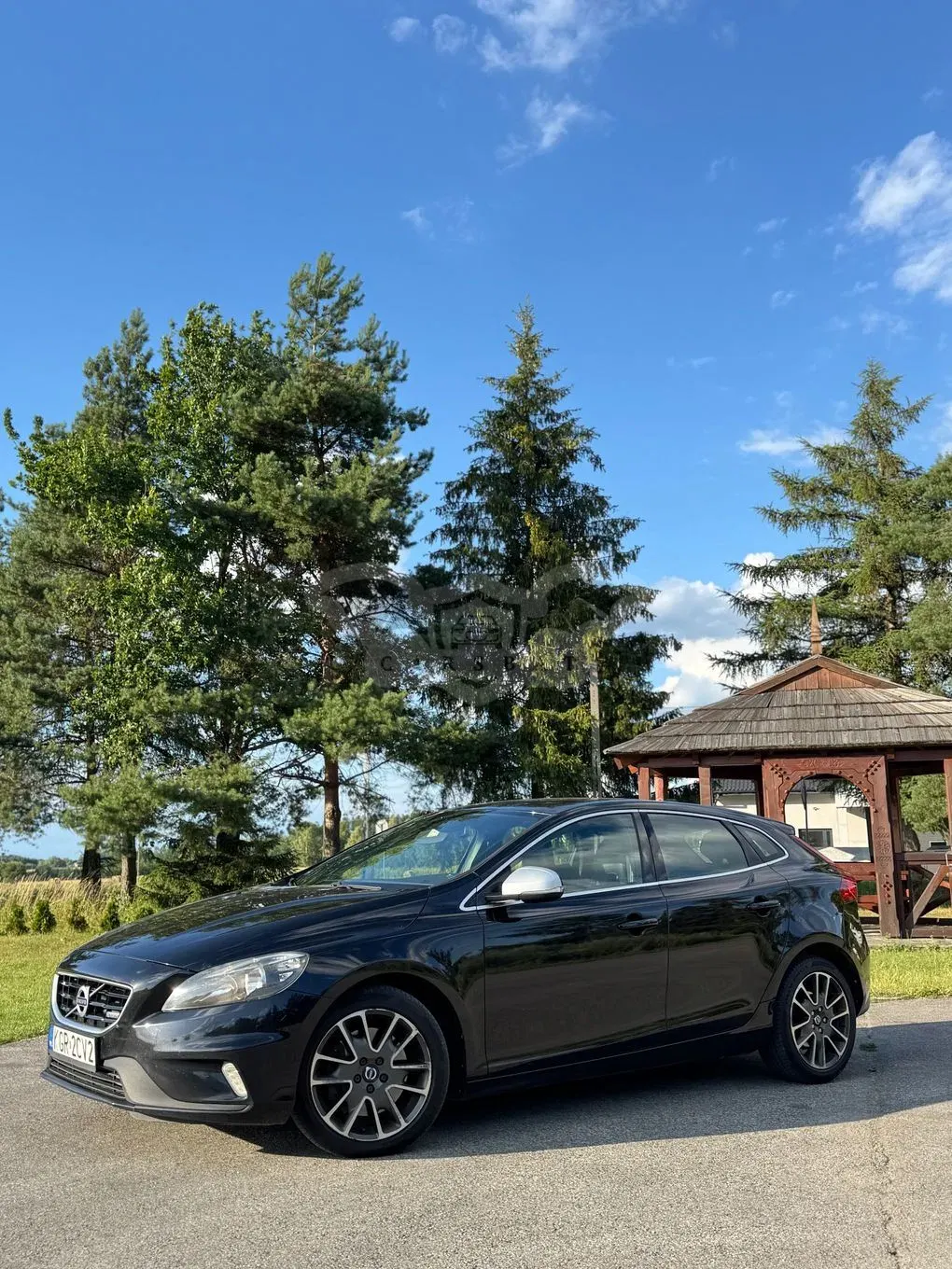 Volvo V40 II (2012-) D4 Drive-E R-Design Kinetic 2014