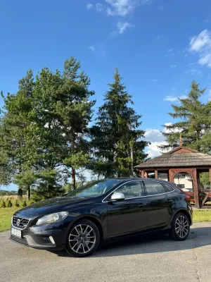 Volvo V40 II (2012-) D4 Drive-E R-Design Kinetic 2014