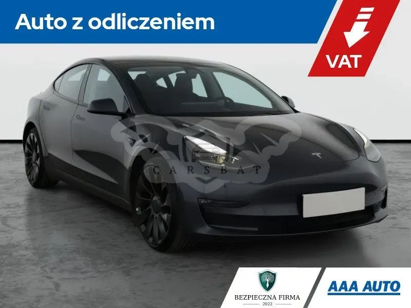 Tesla Model 3 2022