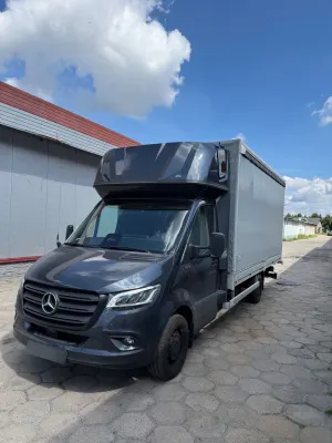 Mercedes-Benz Sprinter 2025