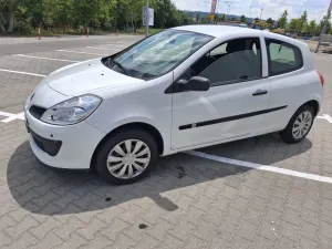 Renault Clio III (2005-2012) 1.2 16V Authentique 2007