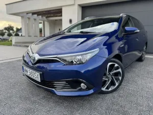 Toyota Auris II (2012-) Hybrid 135 Selection 2017