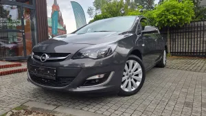 Opel Astra J (2009-2019) 1.4 Turbo Innovation 2013