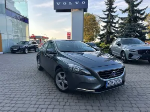 Volvo V40 II (2012-) D2 Momentum 2013