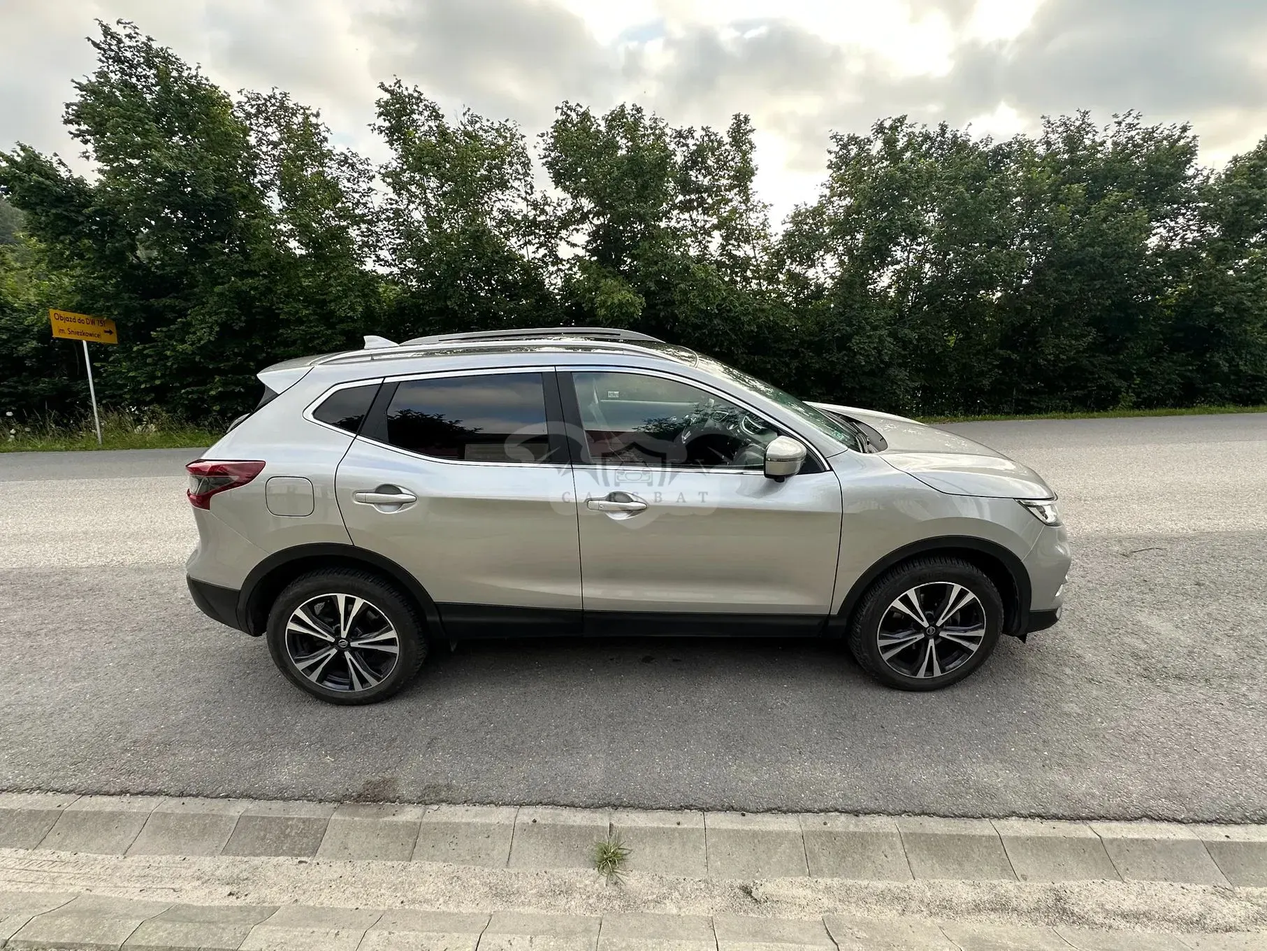 Nissan Qashqai II (2013-2021) 1.3 DIG-T N-Connecta 2020