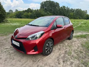 Toyota Yaris III (2011-2019) 1.5 VVT-i Selection 2012
