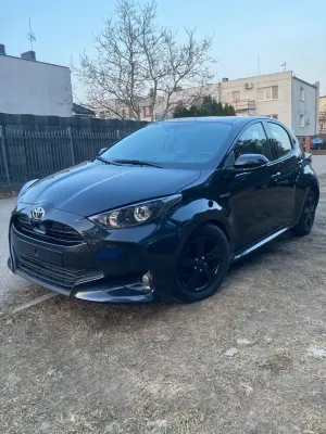 Toyota Yaris IV (2020-) 1.5 Premium CVT 2021