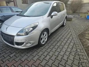 Renault Scenic III (2009-2016) 2.0 16V 140 CVT Dynamique 2011